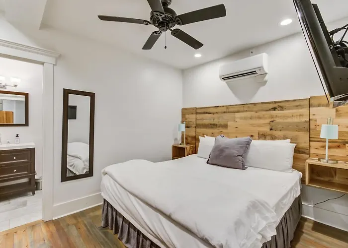 493 King Two Bedroom Suites