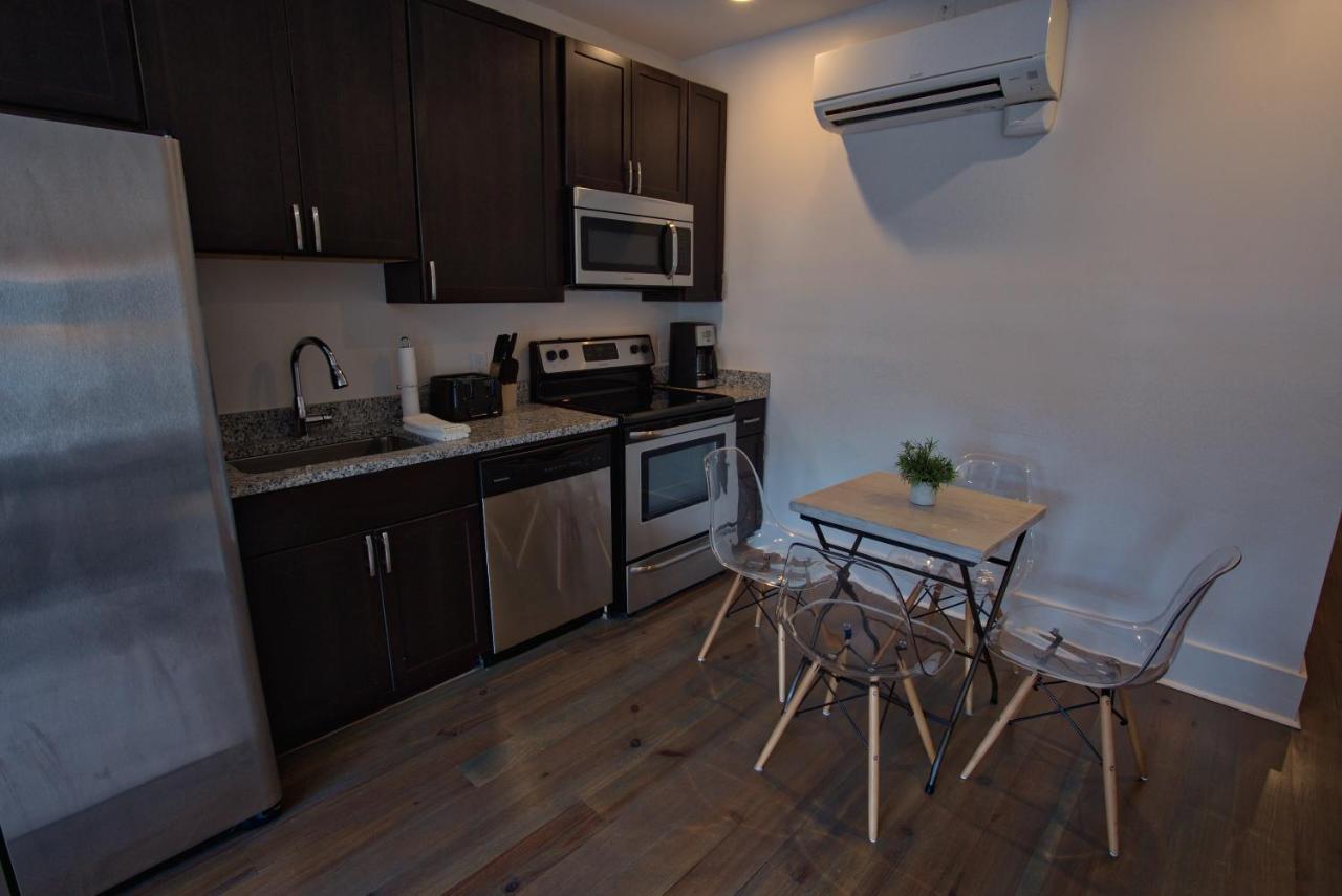 Hotel 493 King Two Bedroom Charleston