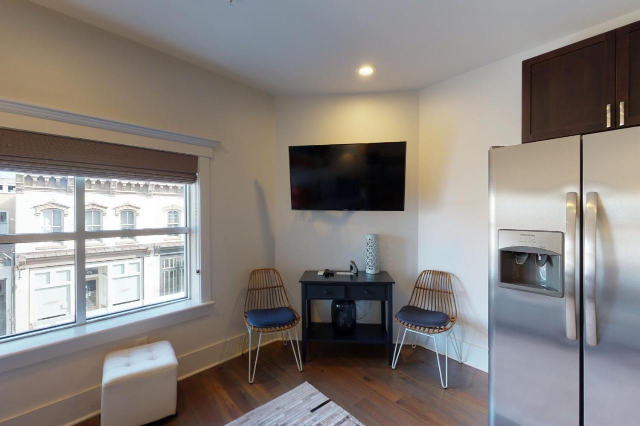 493 King Two Bedroom