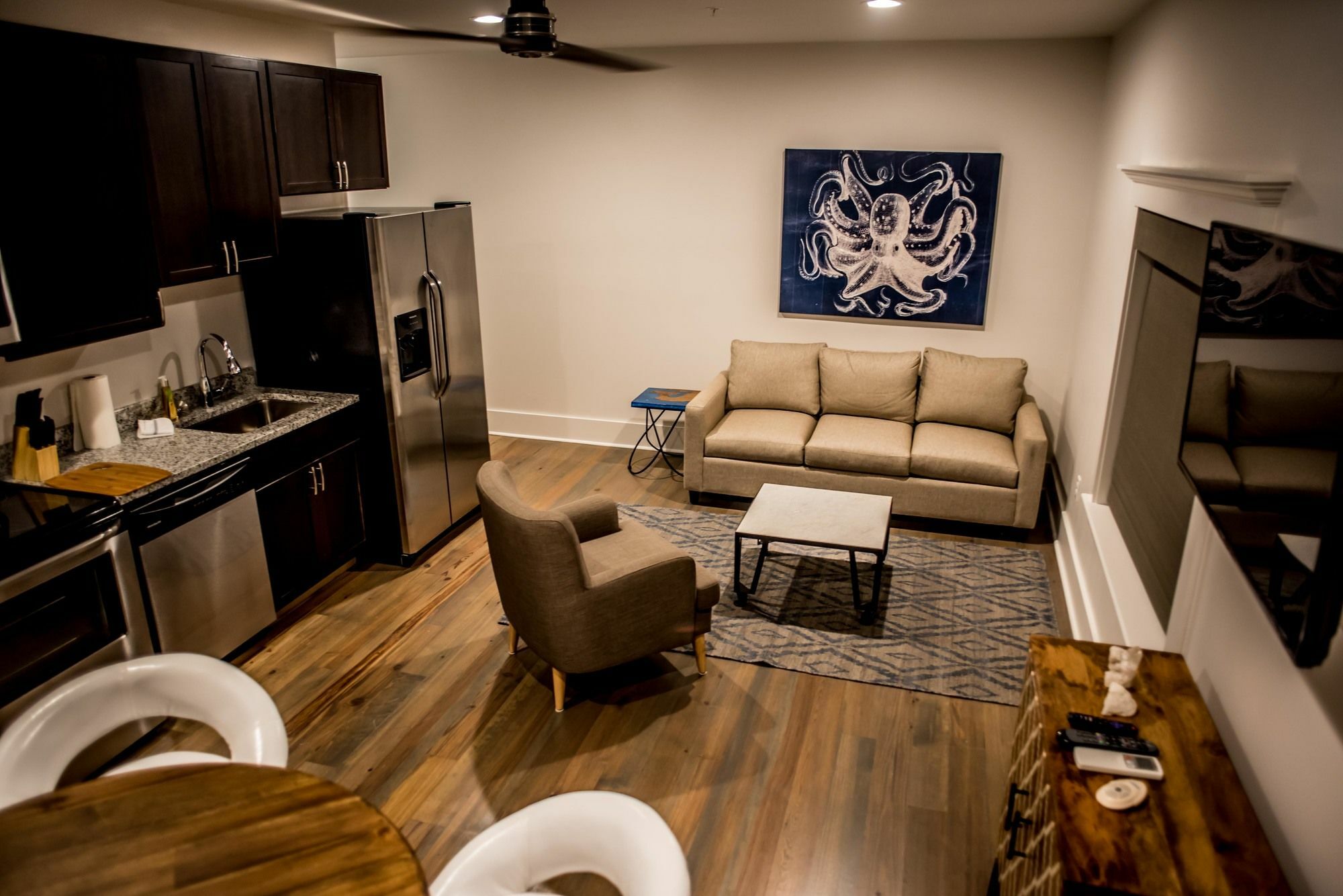 493 King Two Bedroom Hotel 3*
